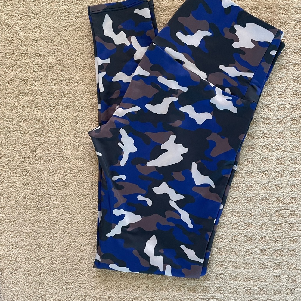 Blue/Grey Camo Leggings.